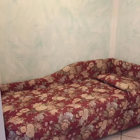 Oda ve Kahvaltı Lina Desenzano del Garda